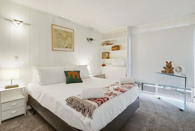 3755 Ocean Front 15, San Diego, CA 92109