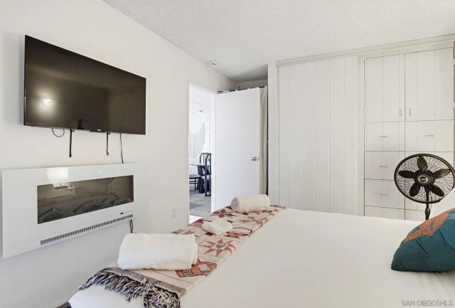 3755 Ocean Front 15, San Diego, CA 92109