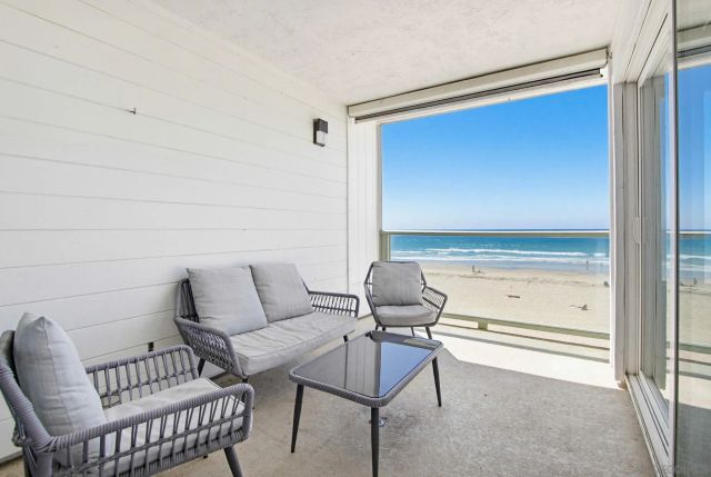 3755 Ocean Front 15, San Diego, CA 92109