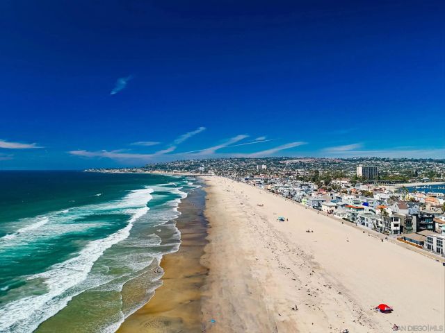3755 Ocean Front 15, San Diego, CA 92109