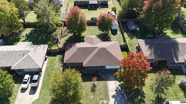 2306 W Auburn Street, Bolivar, MO 65613