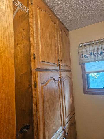 2306 W Auburn Street, Bolivar, MO 65613