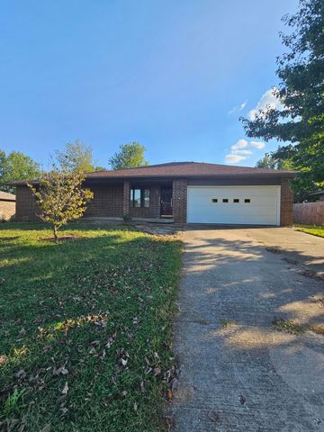 2306 W Auburn Street, Bolivar, MO 65613