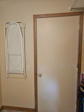 2306 W Auburn Street, Bolivar, MO 65613