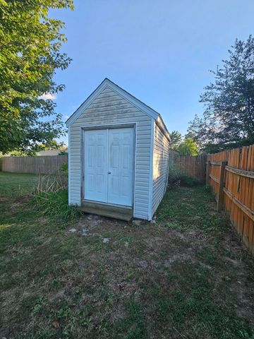 2306 W Auburn Street, Bolivar, MO 65613