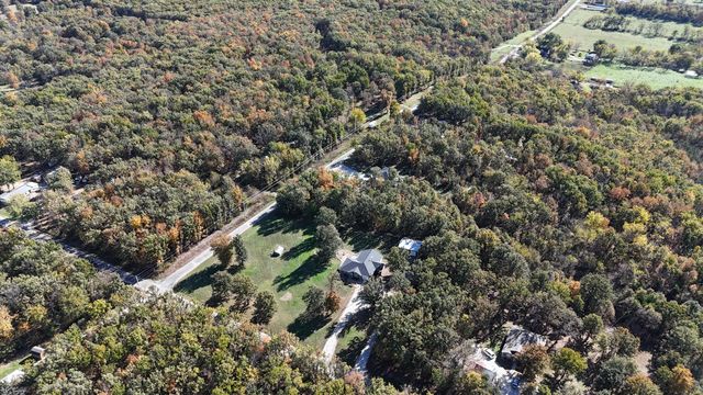 2306 W Auburn Street, Bolivar, MO 65613