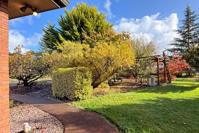 571 NW Wade Street NW, Estacada, OR 97023