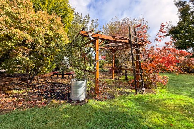 571 NW Wade Street NW, Estacada, OR 97023