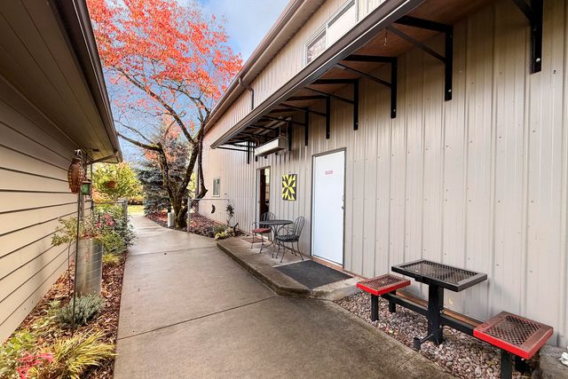 571 NW Wade Street NW, Estacada, OR 97023