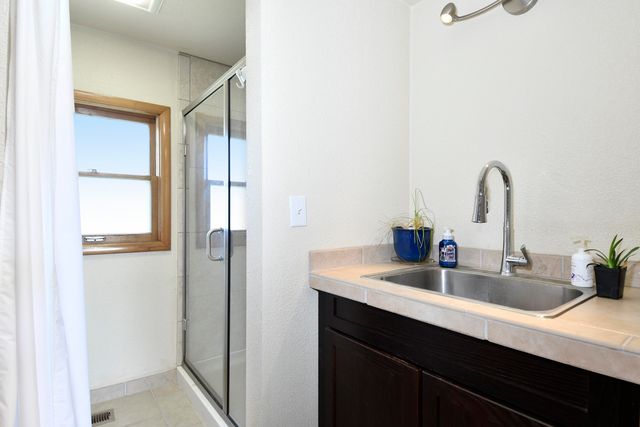 571 NW Wade Street NW, Estacada, OR 97023