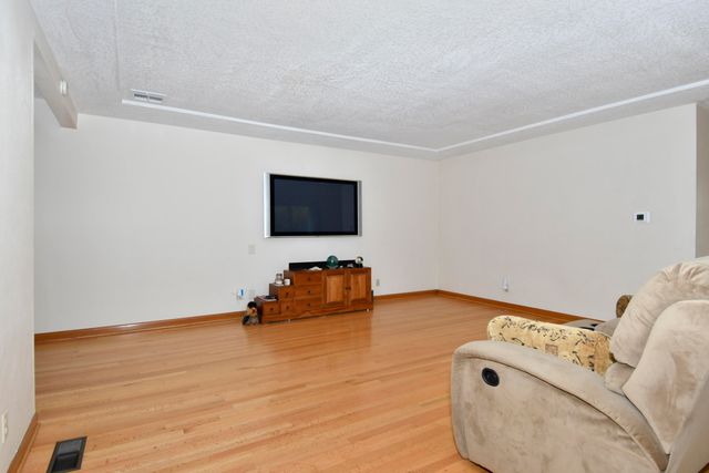 571 NW Wade Street NW, Estacada, OR 97023