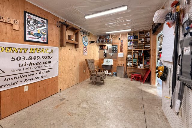 571 NW Wade Street NW, Estacada, OR 97023