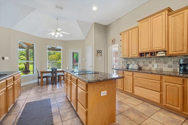 327 Lakeside Drive, Shady Shores, TX 76208