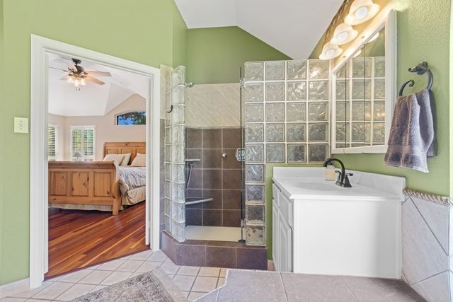 327 Lakeside Drive, Shady Shores, TX 76208