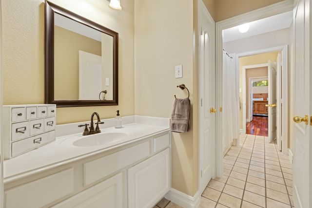 327 Lakeside Drive, Shady Shores, TX 76208