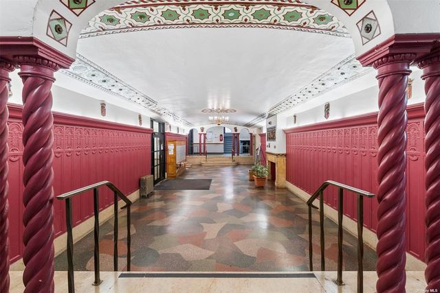 37-20 81st Street 1F, Jackson Heights, NY 11372