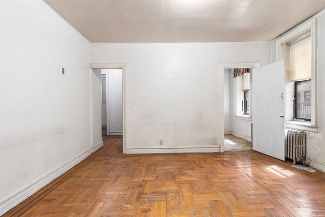 37-20 81st Street 1F, Jackson Heights, NY 11372