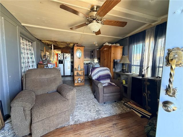 1081 South Comstock Circle, Pahrump, NV 89048