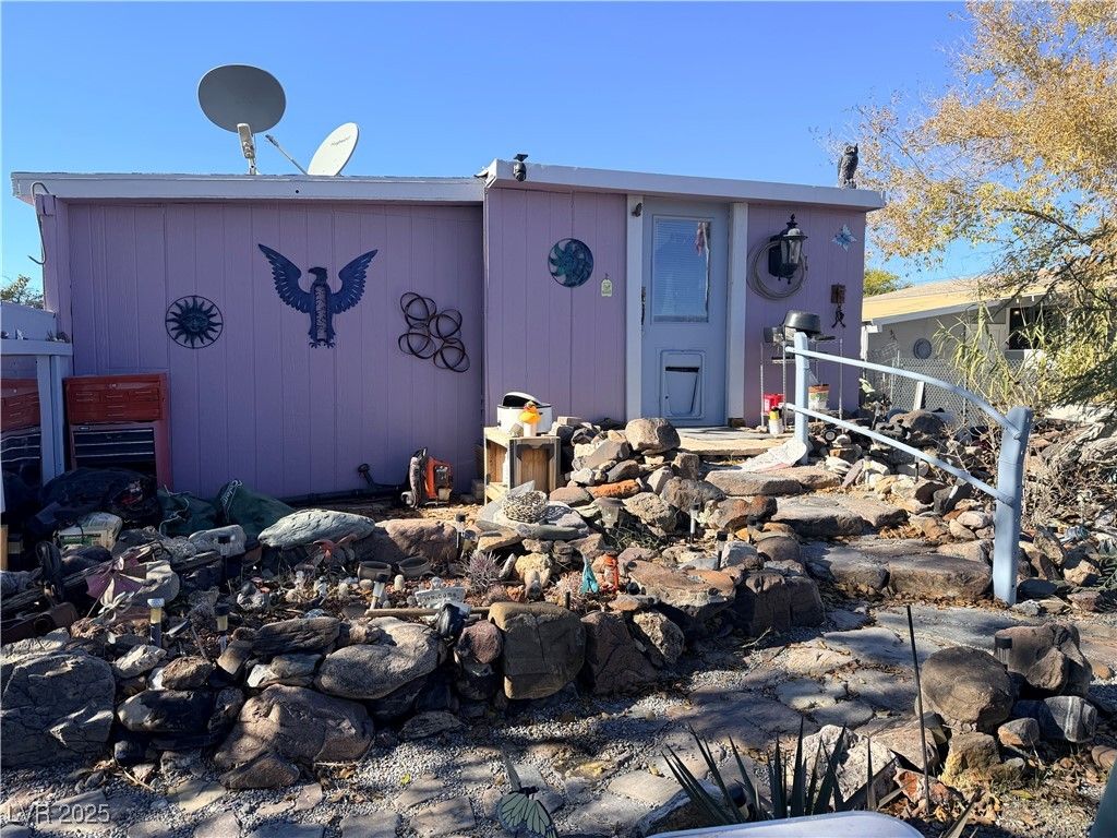 1081 South Comstock Circle, Pahrump, NV 89048