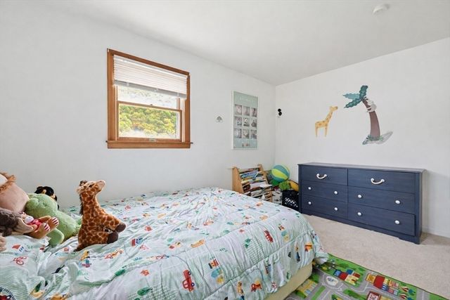 39 Marion St, Holbrook, MA 02343