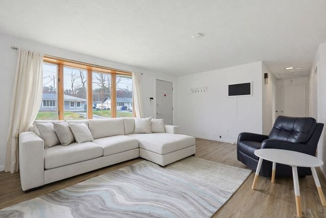 39 Marion St, Holbrook, MA 02343