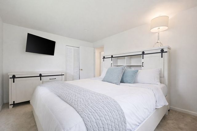 39 Marion St, Holbrook, MA 02343