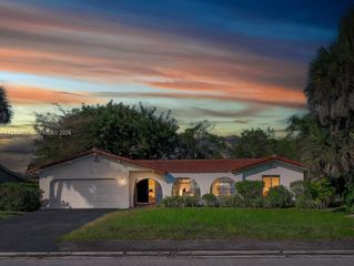 10251 NW 39th Ct, Coral Springs, FL 33065