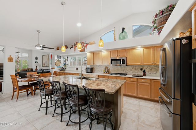 1382 W INDIGO Drive, Chandler, AZ 85248