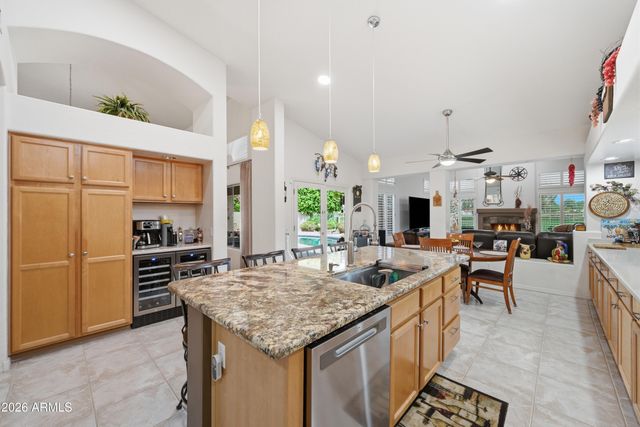 1382 W INDIGO Drive, Chandler, AZ 85248