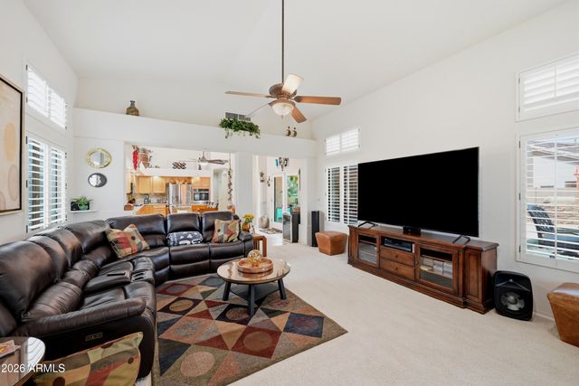 1382 W INDIGO Drive, Chandler, AZ 85248