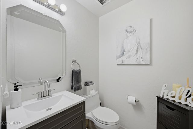 1382 W INDIGO Drive, Chandler, AZ 85248
