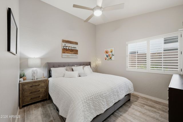 1382 W INDIGO Drive, Chandler, AZ 85248
