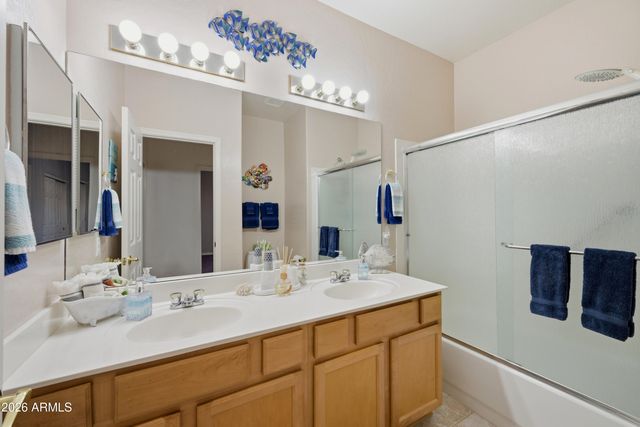 1382 W INDIGO Drive, Chandler, AZ 85248