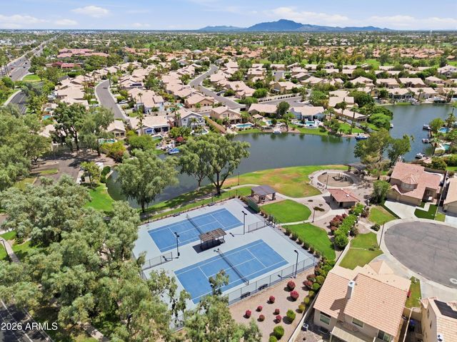 1382 W INDIGO Drive, Chandler, AZ 85248