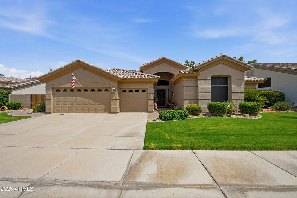 1382 W INDIGO Drive, Chandler, AZ 85248 — exterior