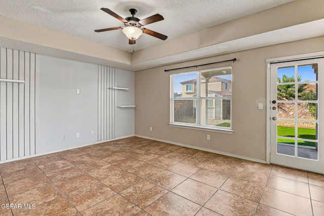 14231 N POINT Avenue, El Paso, TX 79938