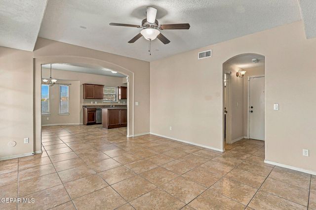 14231 N POINT Avenue, El Paso, TX 79938