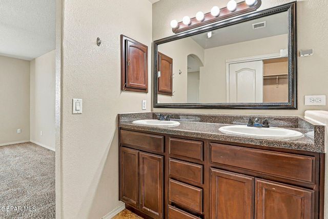 14231 N POINT Avenue, El Paso, TX 79938