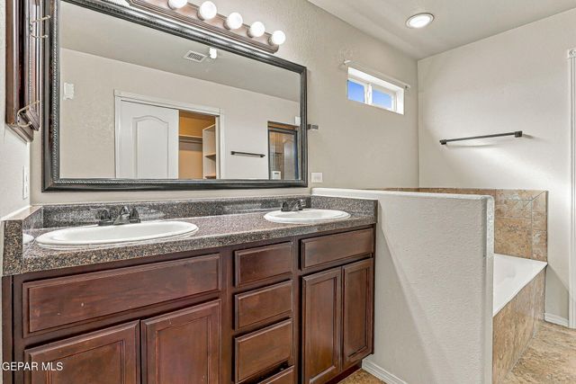 14231 N POINT Avenue, El Paso, TX 79938