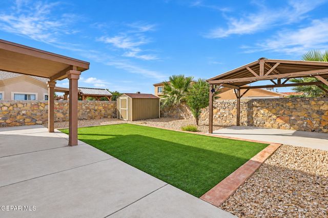 14231 N POINT Avenue, El Paso, TX 79938