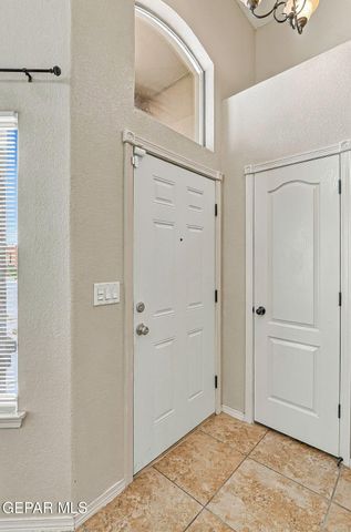 14231 N POINT Avenue, El Paso, TX 79938