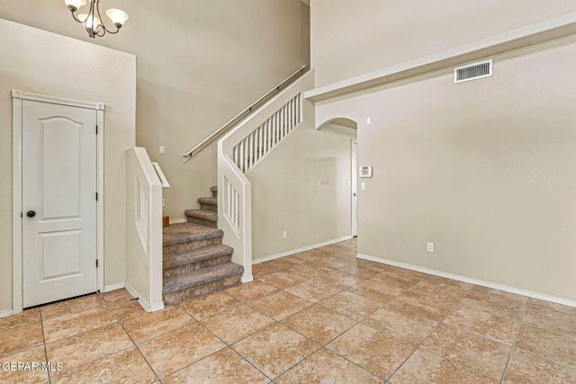 14231 N POINT Avenue, El Paso, TX 79938