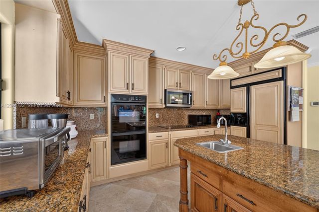 6255 SW 120th St, Pinecrest, FL 33156