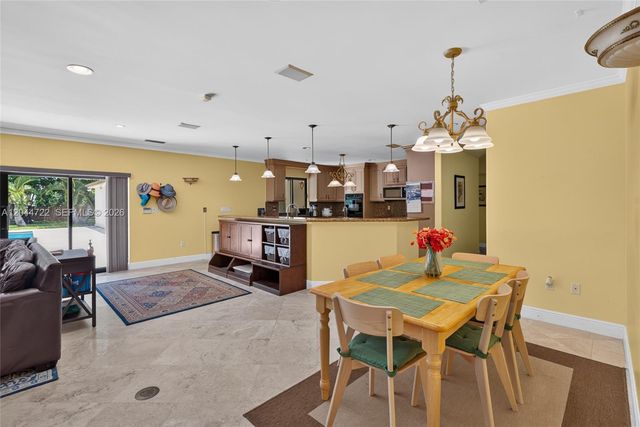 6255 SW 120th St, Pinecrest, FL 33156