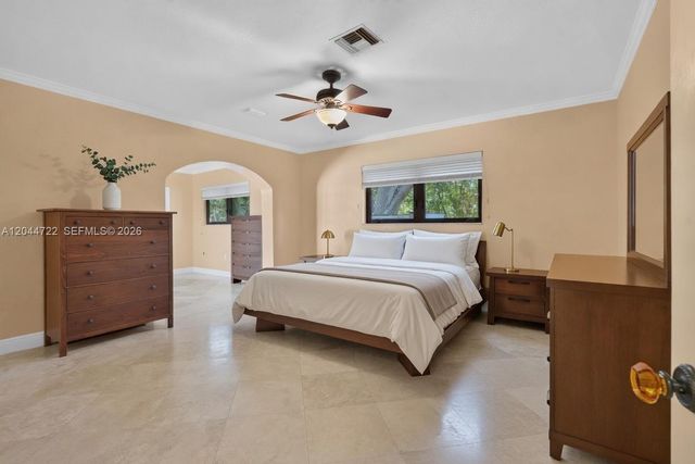 6255 SW 120th St, Pinecrest, FL 33156
