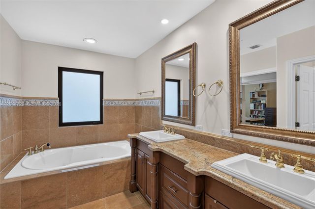 6255 SW 120th St, Pinecrest, FL 33156