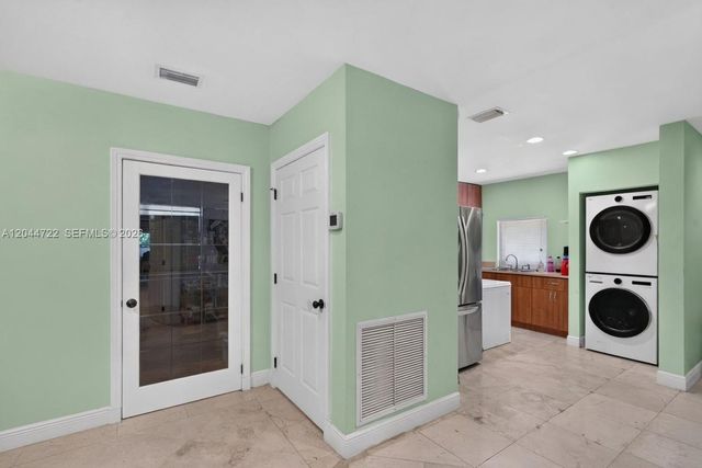 6255 SW 120th St, Pinecrest, FL 33156