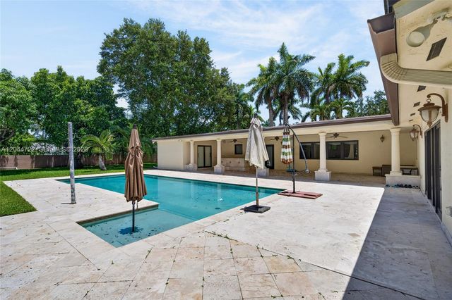 6255 SW 120th St, Pinecrest, FL 33156