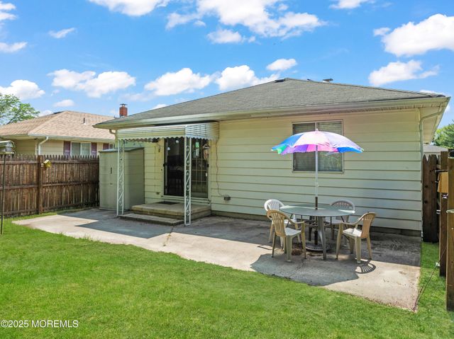 120 Bimini Drive, Toms River, NJ 08757