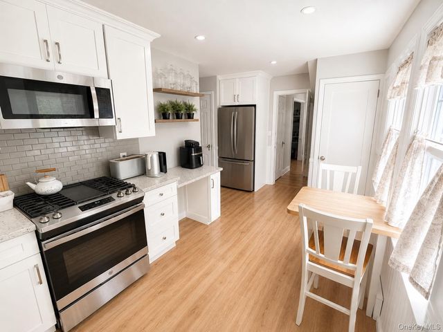 215 Seventh Avenue, Pelham, NY 10803
